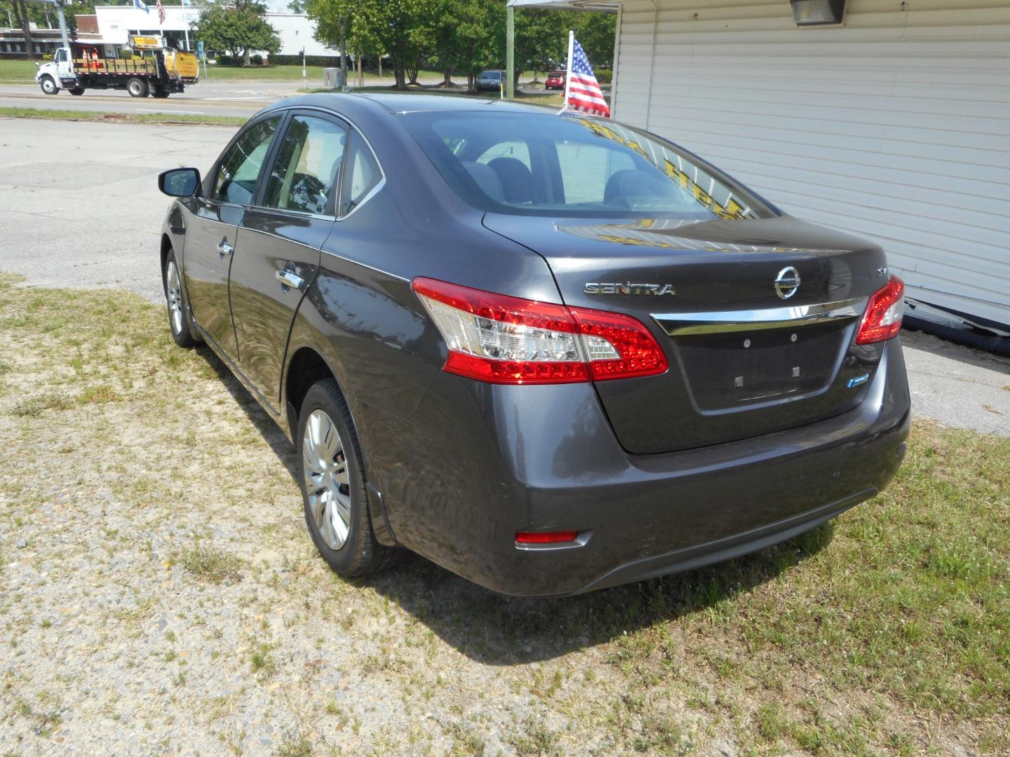 2014 Gray Nissan Sentra (3N1AB7AP4EL) , located at 2553 Airline Blvd, Portsmouth, VA, 23701, (757) 488-8331, 36.813889, -76.357597 - Photo#7